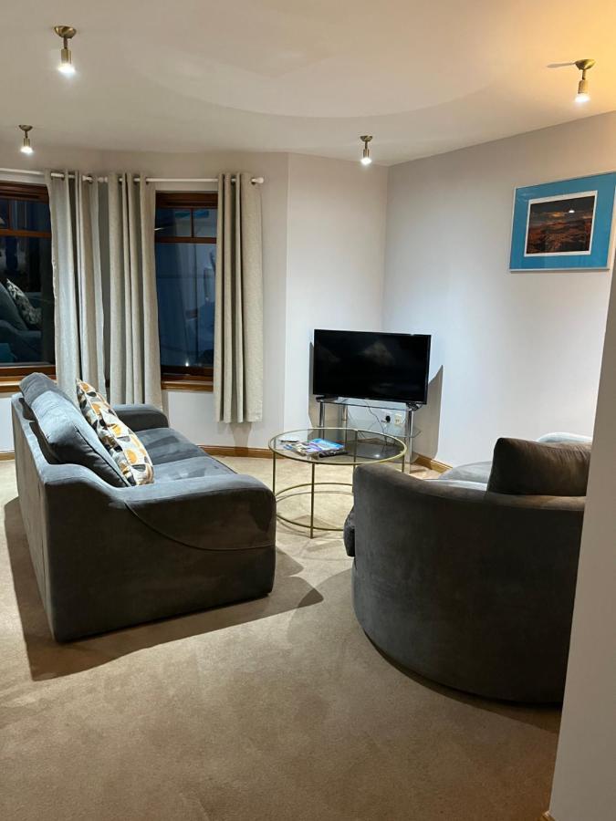 6 Canalside Apartments Fort William Buitenkant foto